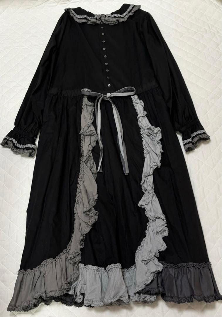限定お値下げ中⭐︎ピンクハウス　綺麗で上品なスイートピー花びらフリルワンピース新品