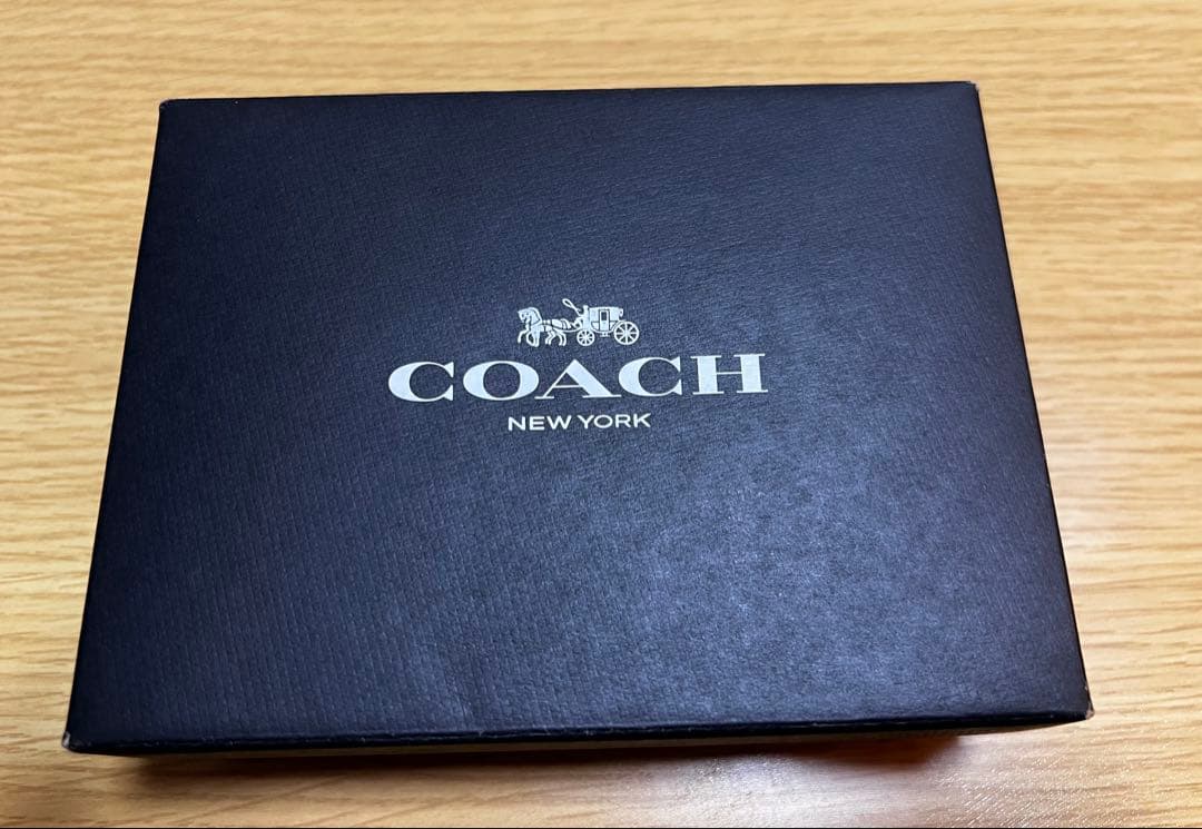 COACH 花柄 レザーキーケース