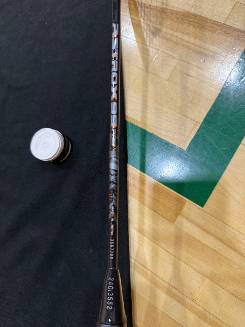 YONEX アストロクス99 プロ 4UG5 バドミントンラケット ケース付き