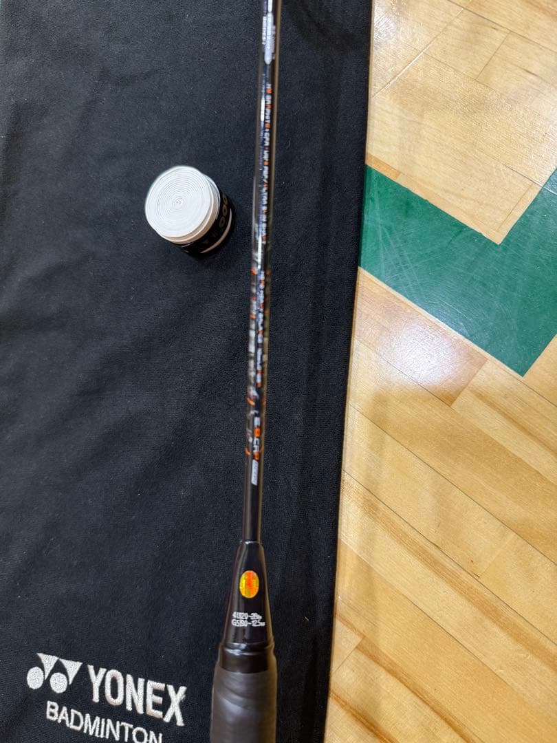 YONEX アストロクス99 プロ 4UG5 バドミントンラケット ケース付き