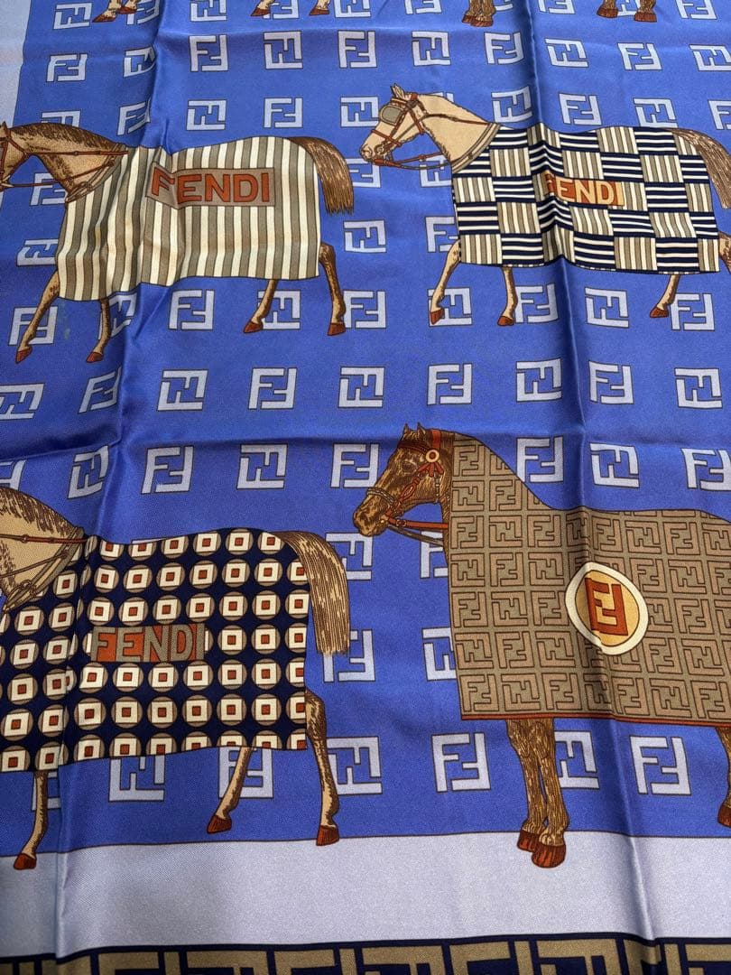 FENDI フェンディ　シルク　大判スカーフ　ブルー系　馬柄