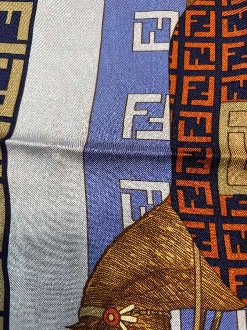FENDI フェンディ　シルク　大判スカーフ　ブルー系　馬柄