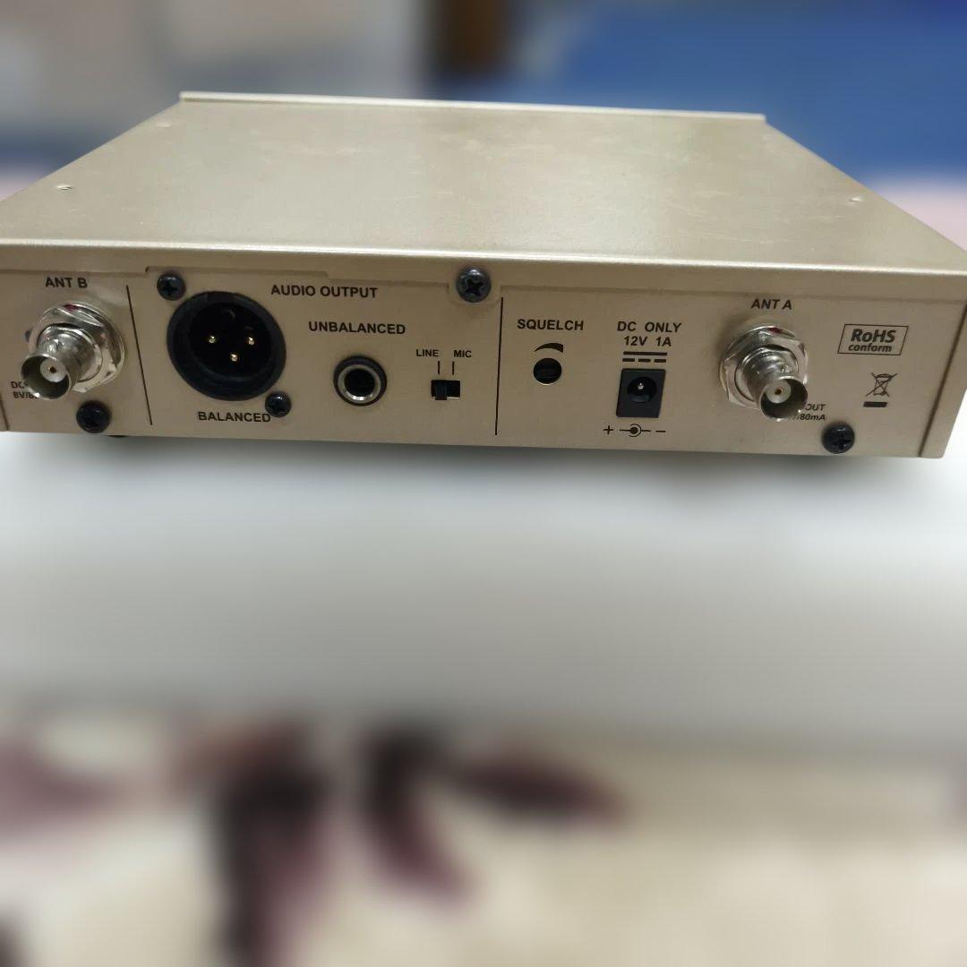 Classic Pro CWR-800ワイヤレスマイク受信機 箱付き