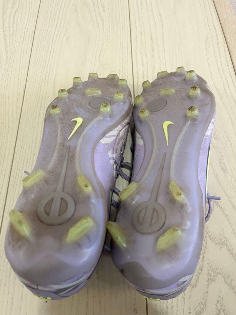 サッカースパイク　NIKE ティエンポレジェンド10