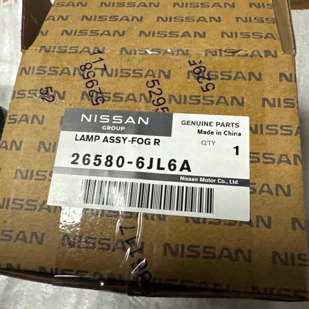 Ｅ13ノートNISMO 純正バックフォグLED 美品
