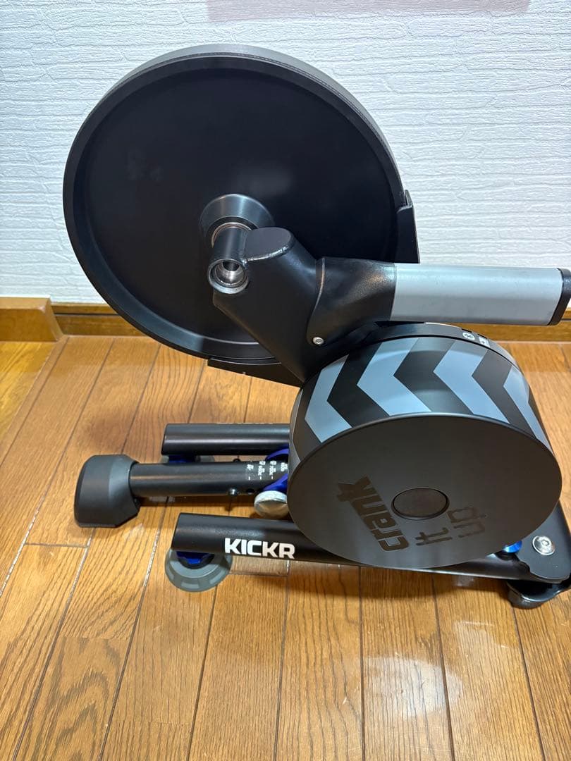 ジャンク品Wahoo KICKR V5トレーニングローラー台