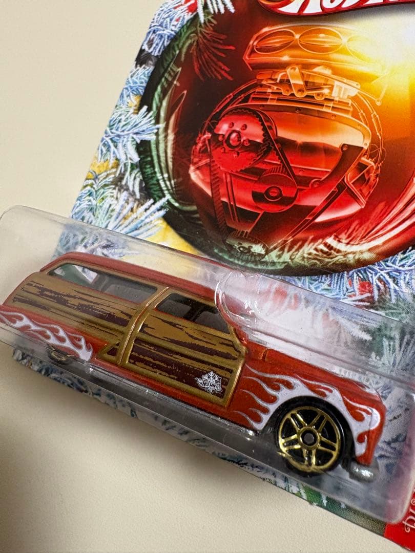 N*I様 ホットウィール　クリスマスパッケージ　4台