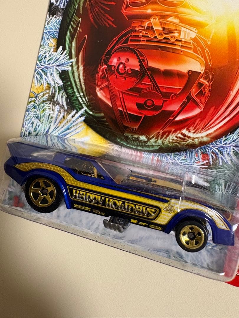 N*I様 ホットウィール　クリスマスパッケージ　4台