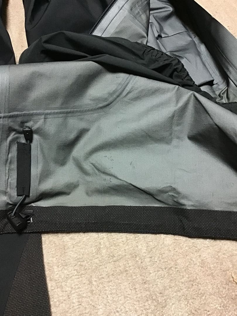 ホグロフス ゴアテックス BIB パンツ