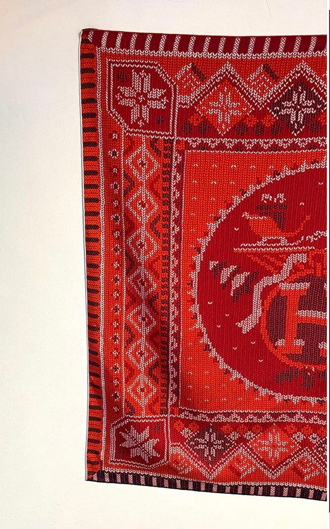 エルメス HERMES スカーフ カレ90 暖炉のそばで 赤