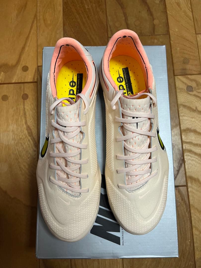 新品　激レア　廃盤品　ナイキ　ティエンポ　レジェンド9 エリート FG 25