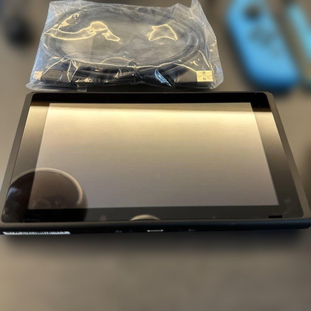 Nintendo Switch 本体 青/赤 付属品あり
