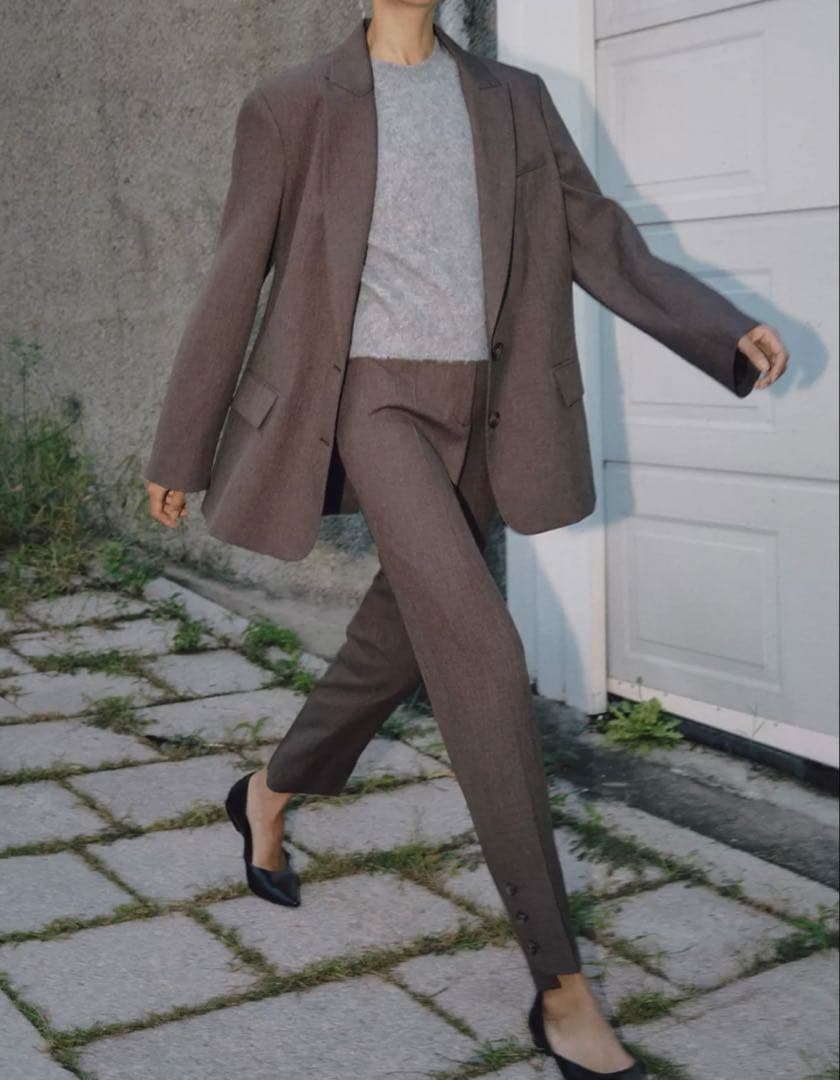 値下げ中！zara バックスリットブレザー