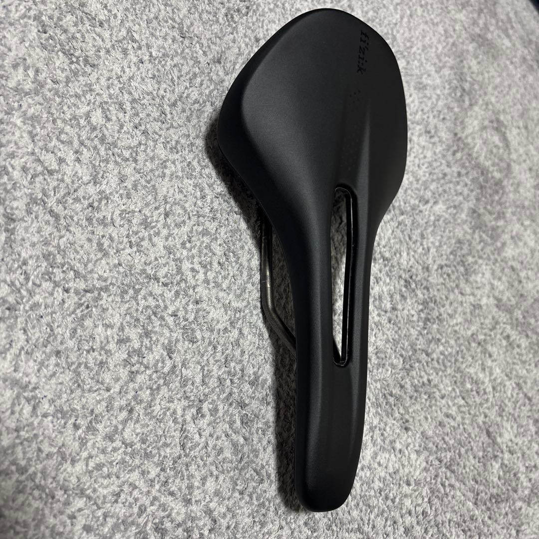 Fizik Vento Antares R3 サドル