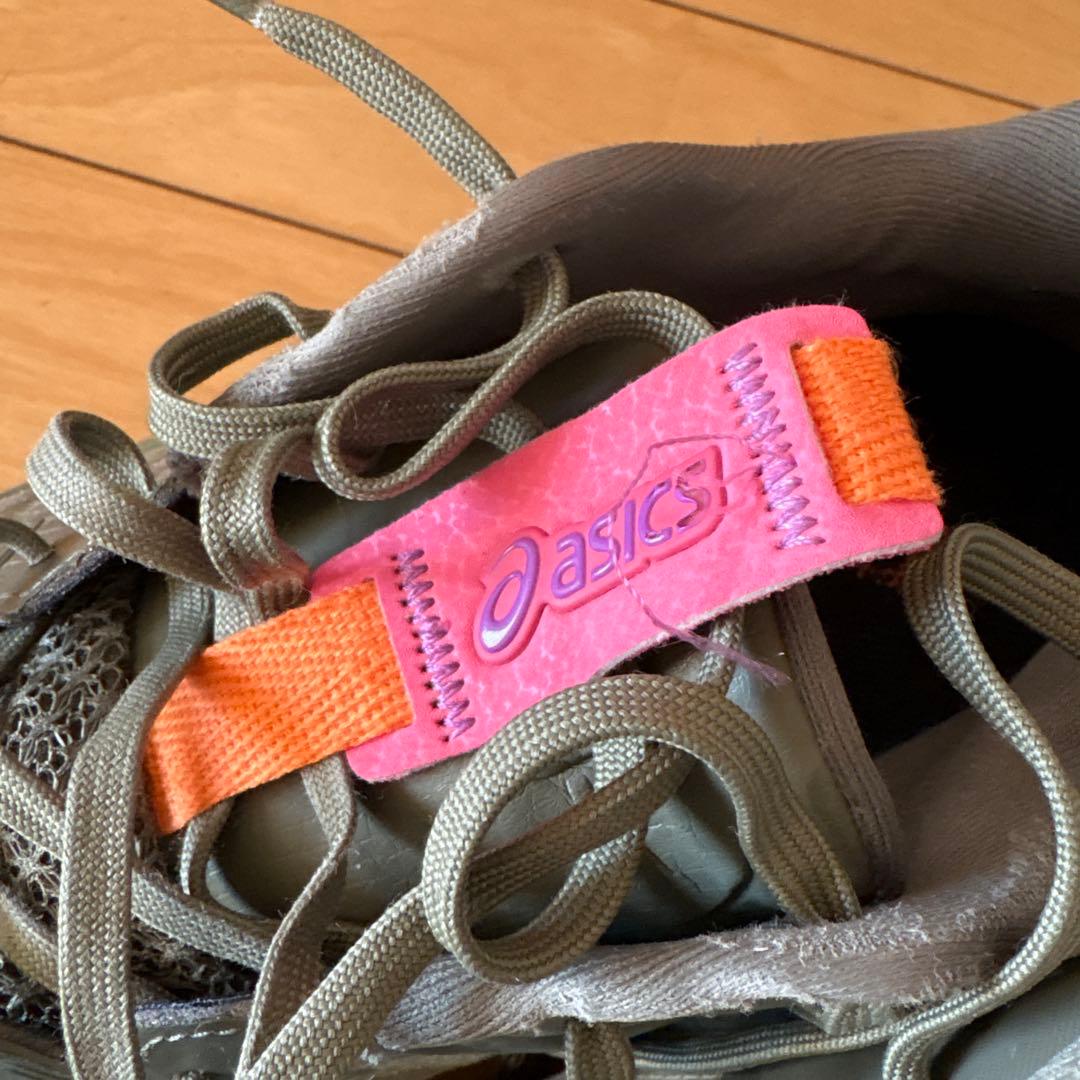 ASICS バスケットボールシューズ グレー/ピンク