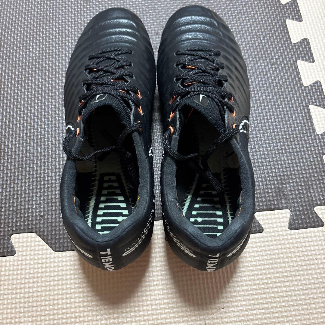 ナイキサッカースパイク　ティエンポ