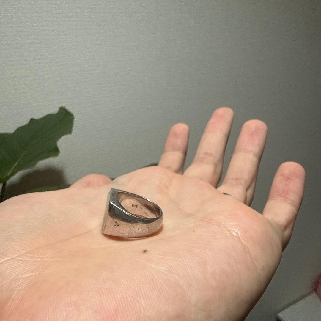 アクセサリー TOM WOOD CUSHION WHITE MOP RING
