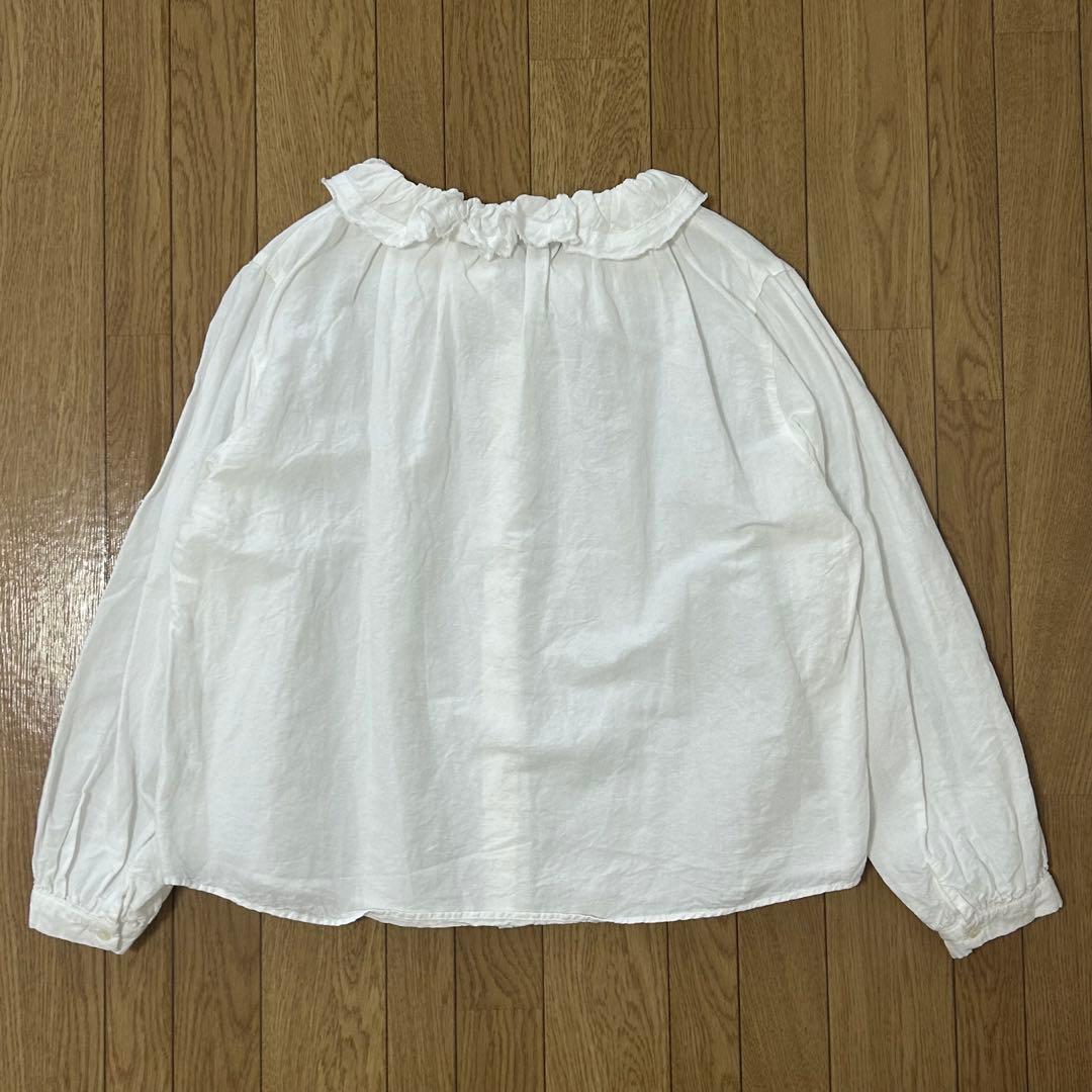 ネストローブ コットンリネンダンガリーフリルシャツ