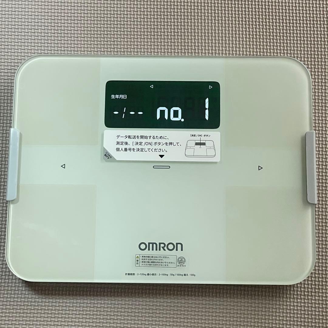 オムロン 体重体組成計 KRD-608T2 ホワイト スマホ連携あり
