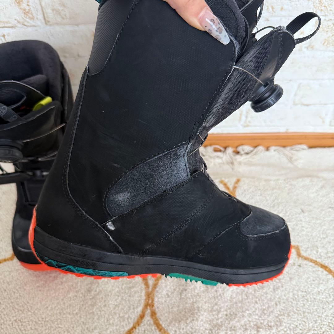 SALOMON スノーボードブーツ
