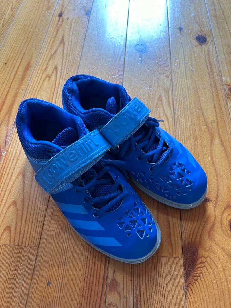 ☆激安☆リフティングシューズ　adidas