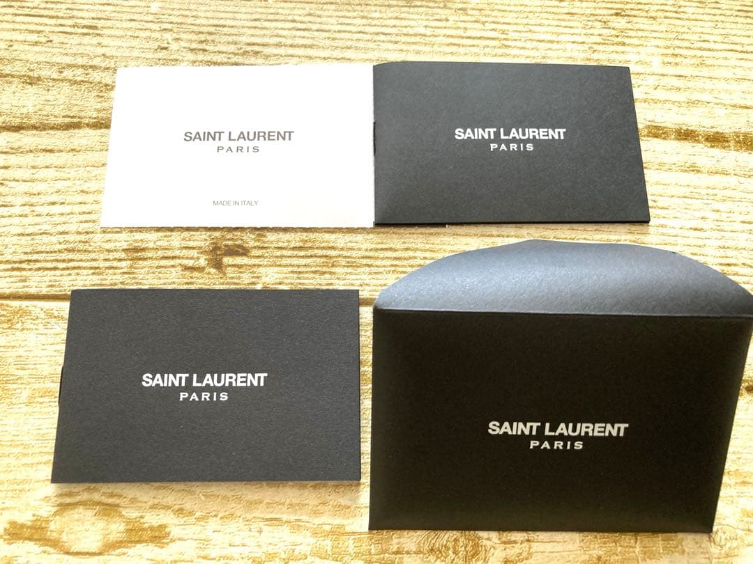 Saint Laurent YSLモノグラムキーケース クリームホワイト