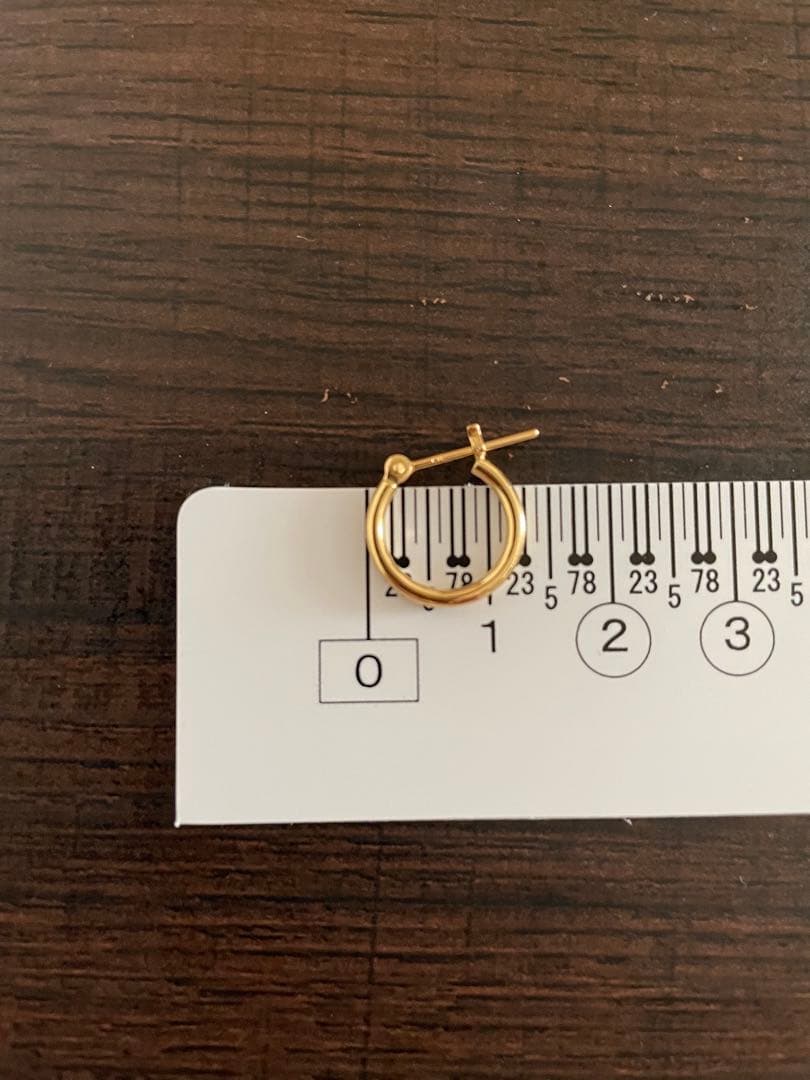 フープピアス 18金　1mm 1.3センチ　片耳用⭐︎美品
