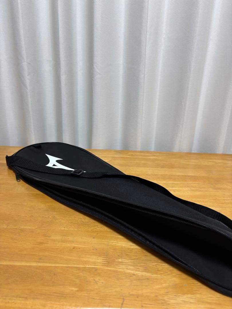 Mizuno バドミントンラケット ホワイト ケース付き