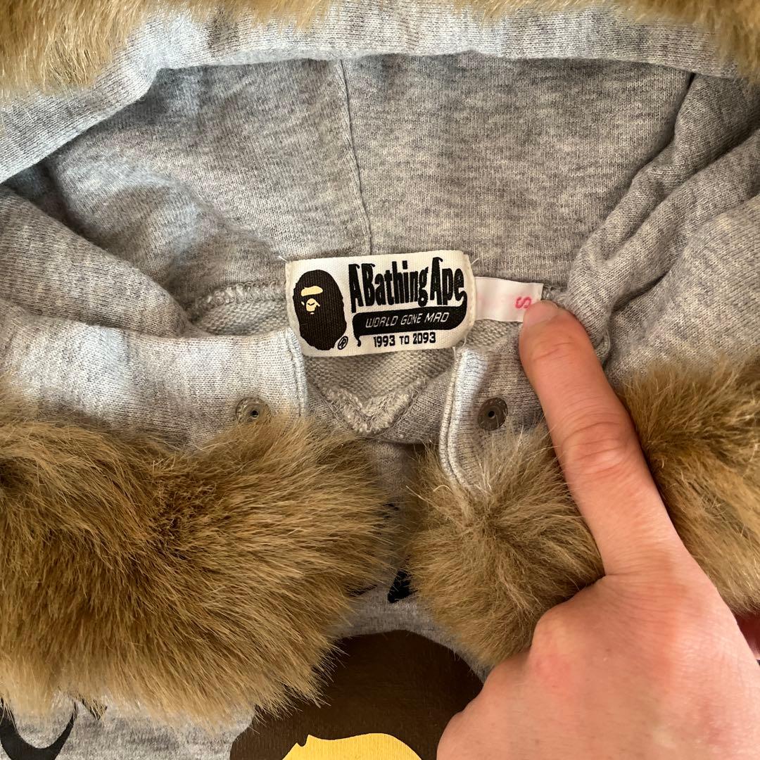 A Bathing Ape フードファー付きパーカー グレー Sサイズ