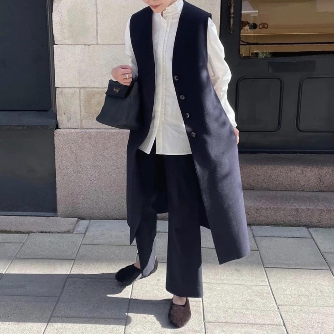 美品 YONFA ヨンファ ウールジレ ネイビー ロング ノーカラー ジレ