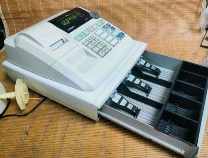 カシオレジスター　100ER　簡単便利特殊　送料込　260110