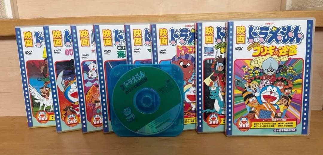 ドラえもん映画　DVD 8作品 +おまけ付き