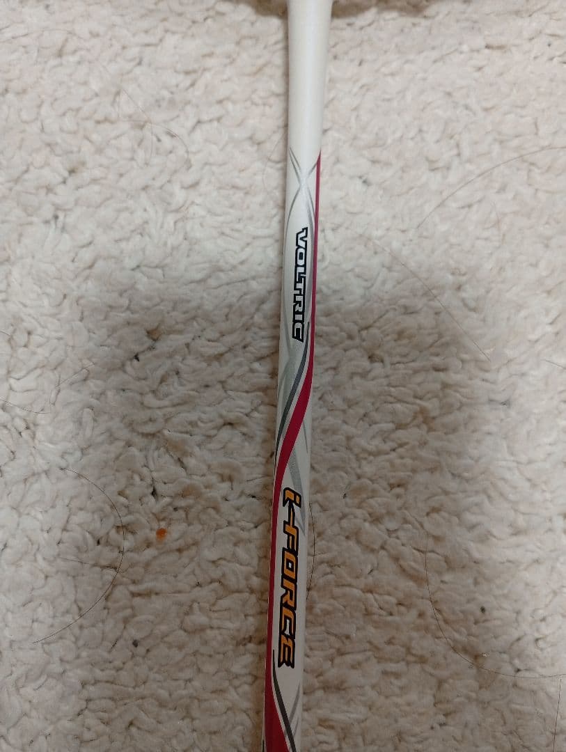 ゆうYONEX Voltric i-Force バドミントンラケット