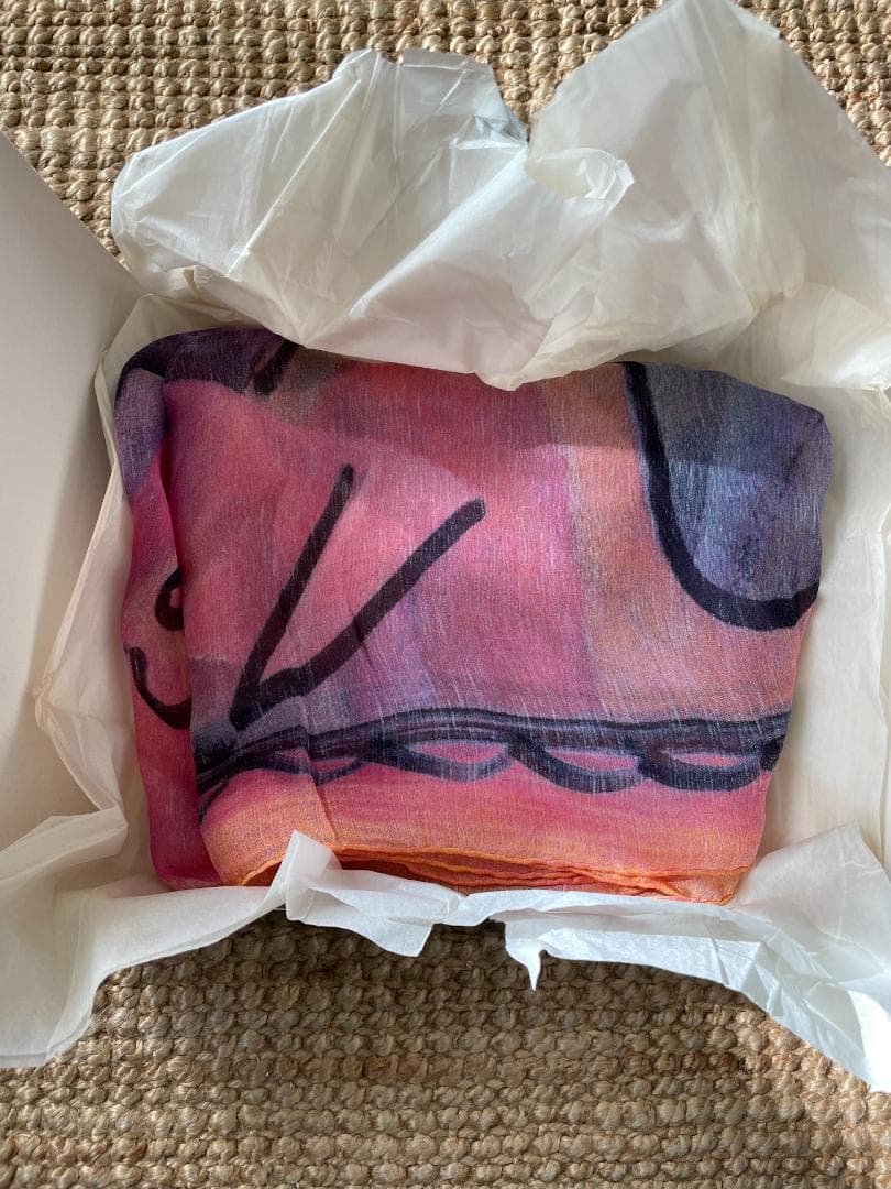 【❁⃘℘.】CHANEL シャネル　スカーフ 新品　90×90