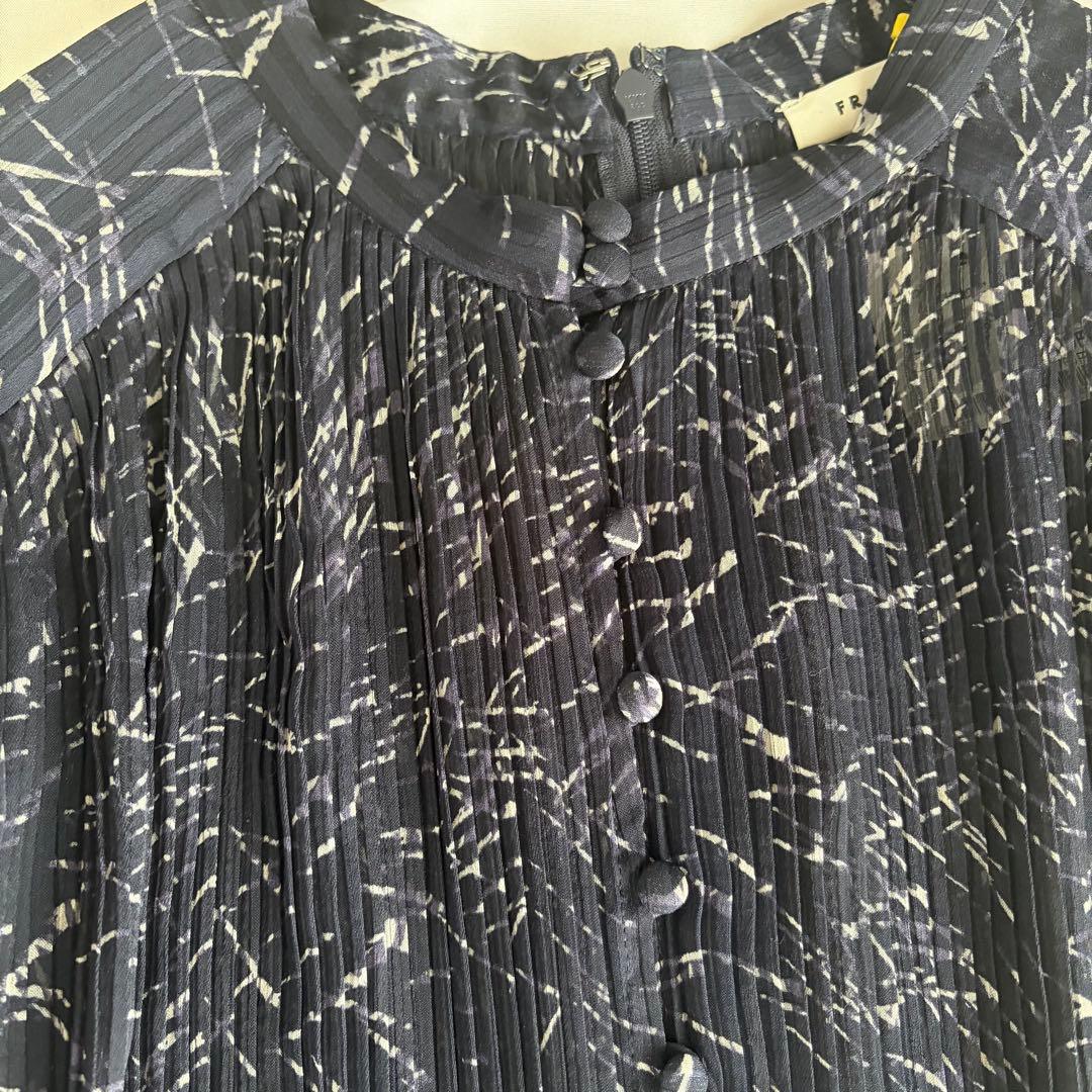 美品 FRAY I.D シフォンプリーツプリントワンピース ネイビー サイズ1
