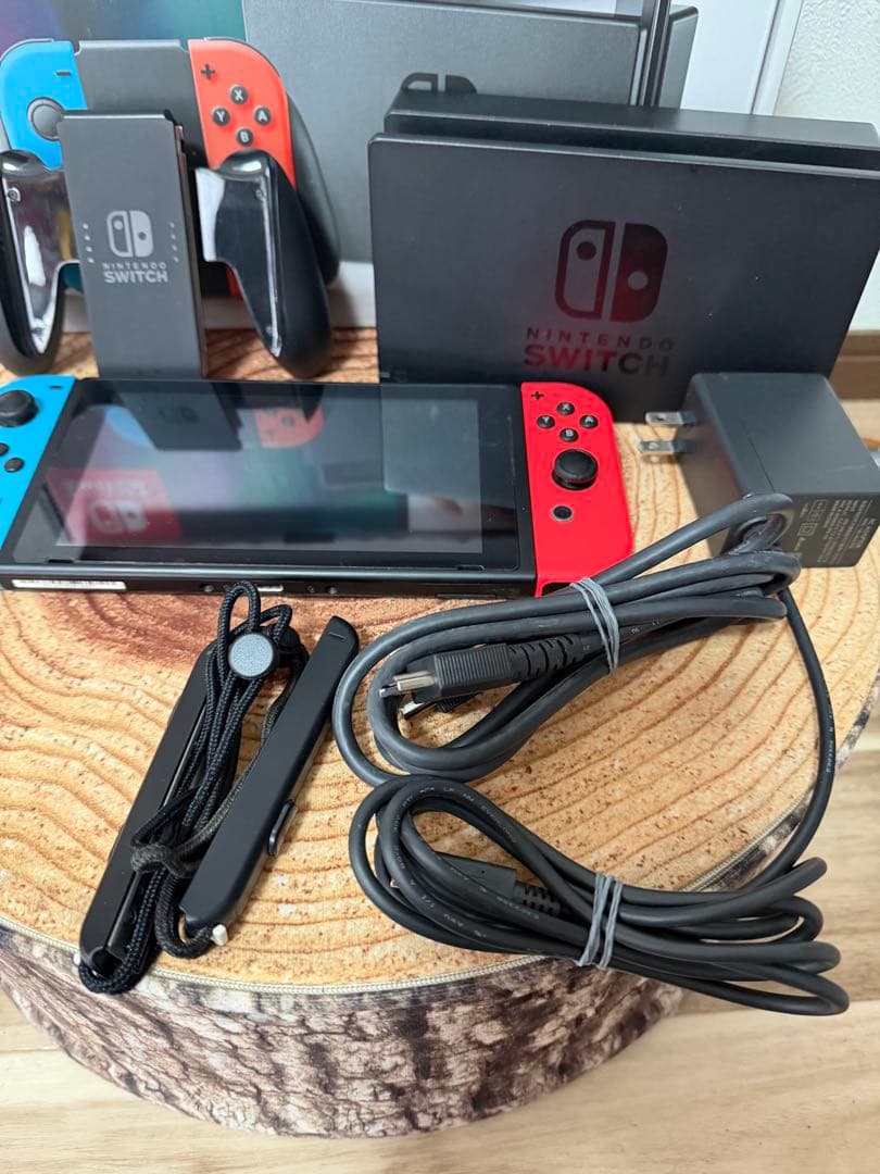 Nintendo Switch ニンテンドースイッチ本体　ネオン②