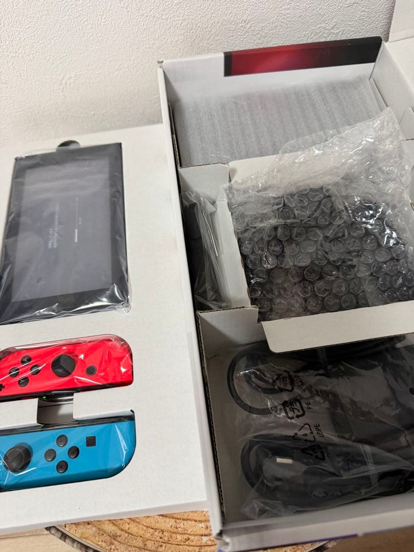 Nintendo Switch ニンテンドースイッチ本体　ネオン②