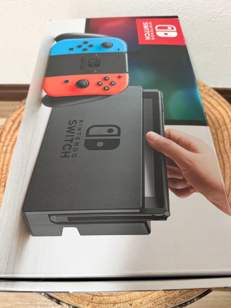 Nintendo Switch ニンテンドースイッチ本体　ネオン②
