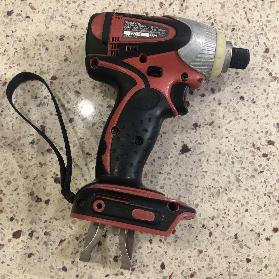 マキタインパクトドライバーTD130D本体のみmakita