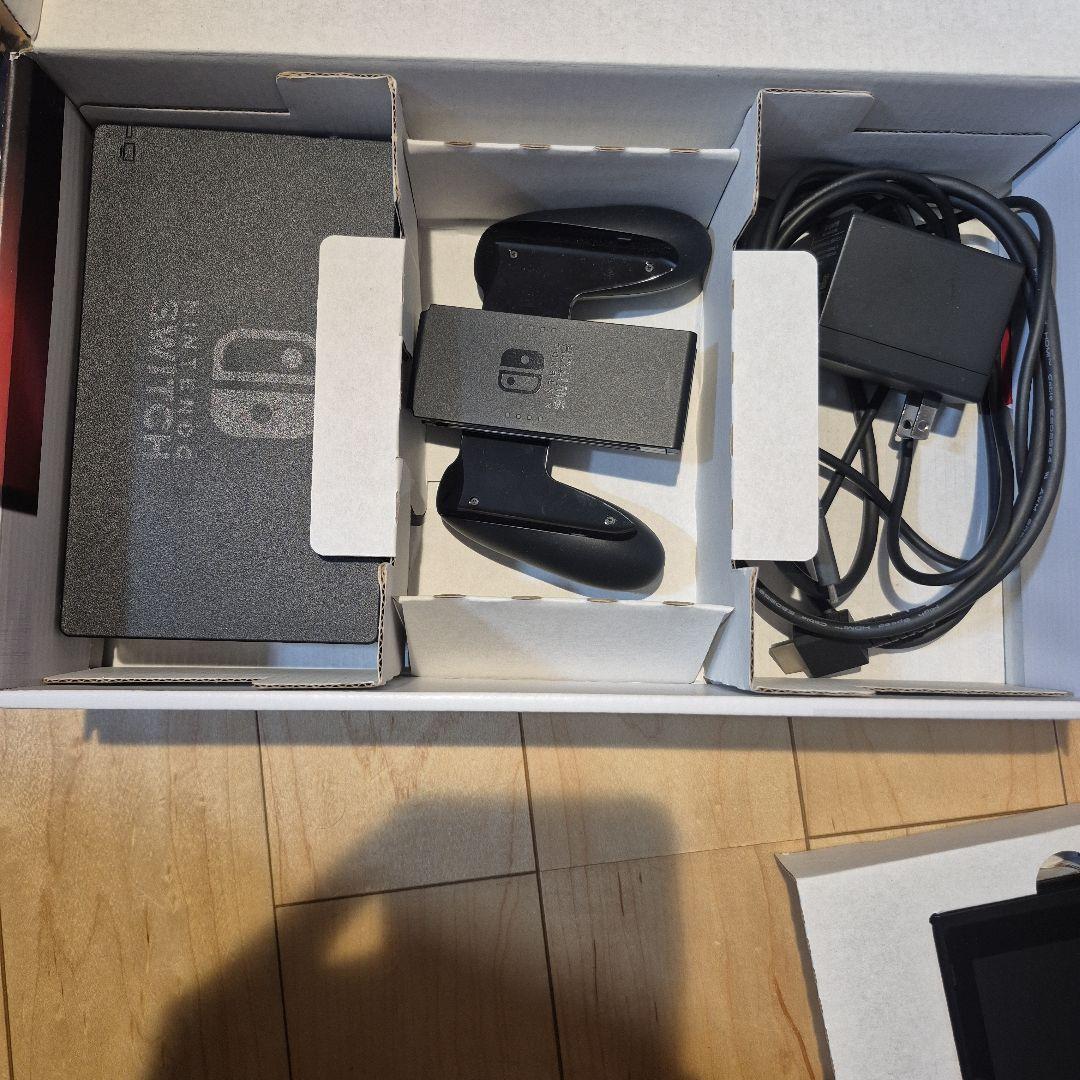 Nintendo switch 2018　本体　比較的美品　1728NS