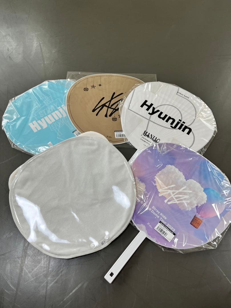 Stray kids スキズ うちわ うちわケース ヒョンジン ジニレット
