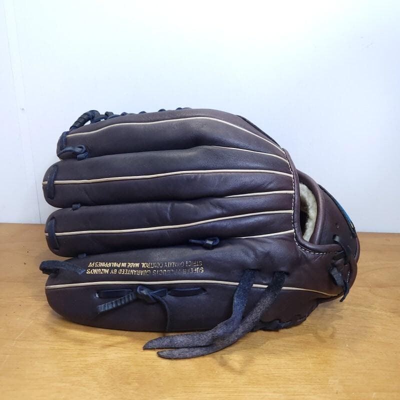 ミズノ イチローモデル 限定モデル Mラベル 激レア 良品 外野用 軟式グローブ