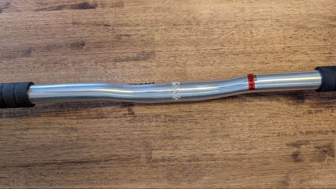 NITTO shred bar 25.4 650ミリ bluelug