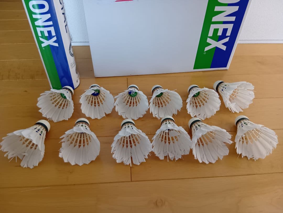 tanny　中古　YONEX ニューオフィシャル　シャトル 10ダース