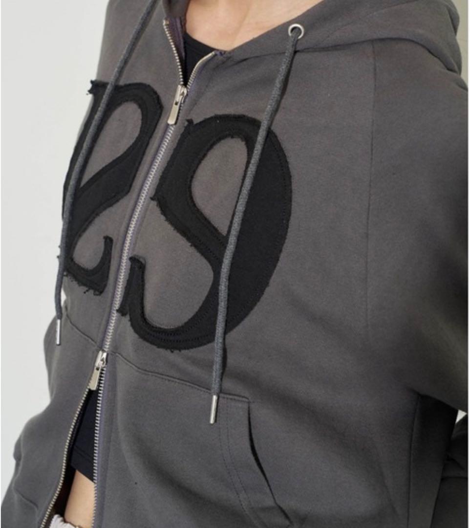 【ILLIGO】ロゴ パッチ ジップアップ パーカー チャコール 正規品 新品
