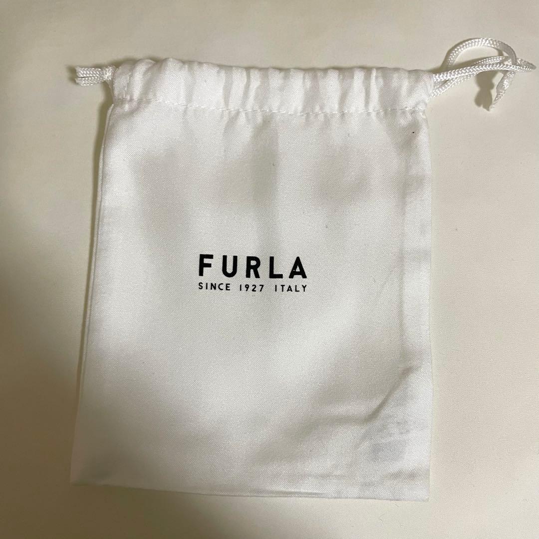 FURLA ベージュ レザー キーケース