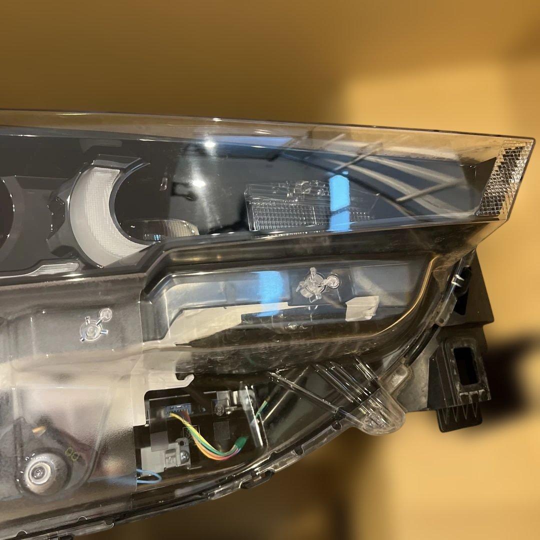 【中古美品】CX-5 ヘッドライト 右側