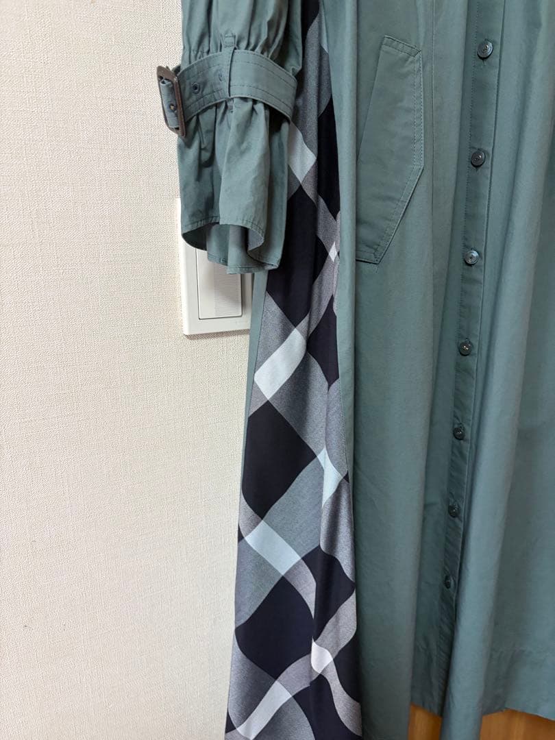 ブルーレーベルクレストブリッジ　シャツワンピース