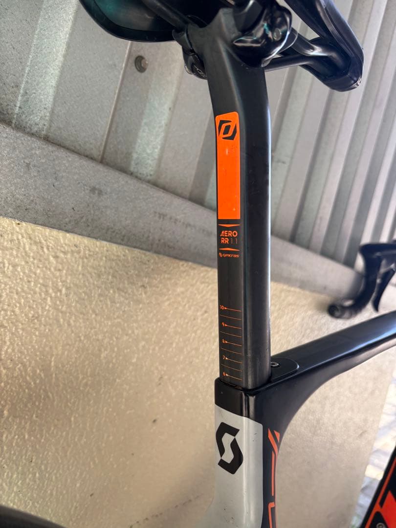 SCOTT foil 30.1 カーボンロードバイク