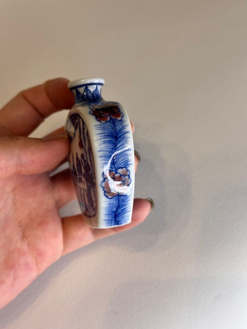 清代青花 鼻煙壺 人物と風景図